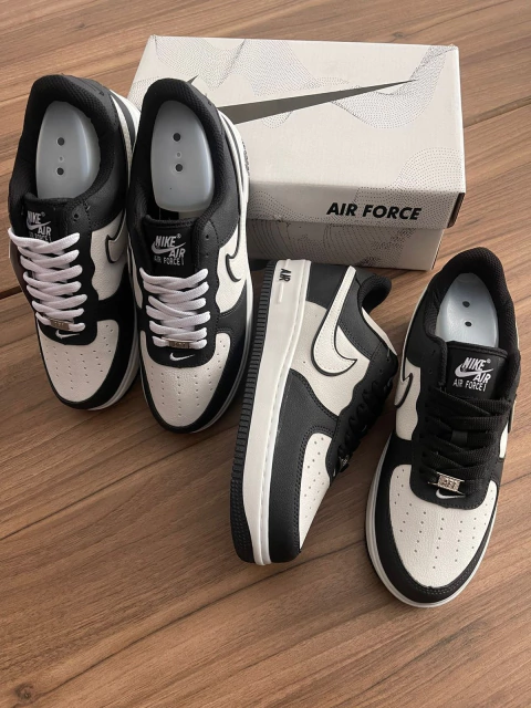 AIRFORCE BLANCA Y NEGRA (Z058)