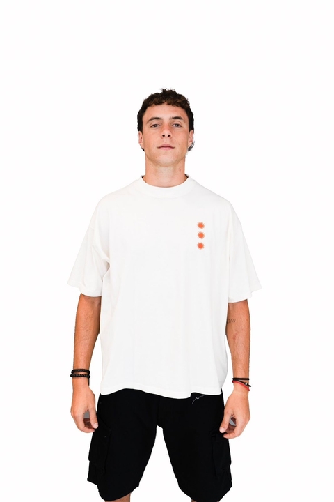 REMERA MISTICO OVER THREE SUN BLANCA (R138)
