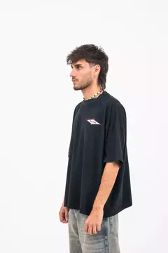 REMERA MISTICO VIBES NEGRO (R198) - Setai