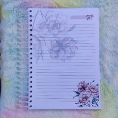 [WIRE-O] [UNIVERSITÁRIO] KIT de Miolo + Arame - Caderno Pautado Floral - 100 folhas (21 furos) [W014]