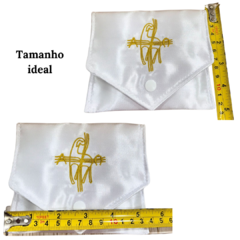 Kit Bolsa Viático Cordeiro com Sanguíneo e Corporal +Teca Porta Hóstia JHS Prata na internet
