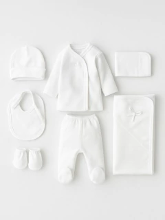Ajuar batita clinica blanco 7P. en internet