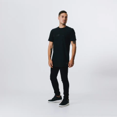 CAMISETA SLIM STRASS na internet
