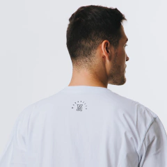 CAMISETA OVER HOUR - loja online