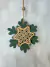 Enfeite Pendente Floco de Neve Verde e Ouro 15cm