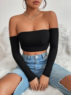 Cropped Mandy na internet