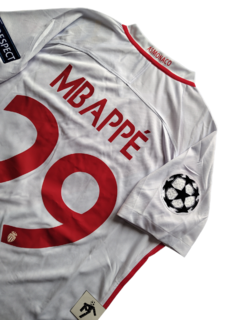 Monaco titular Mbappe 2016/17 en internet