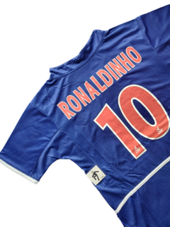 PSG titular Ronaldinho 2002/03 en internet