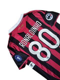 Milan titular Ronaldinho 2009/10 en internet