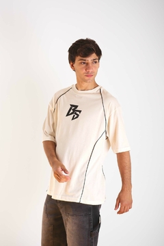 Remera Over Border Crema en internet