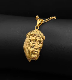 PINGENTE CRISTO EM RELEVO (3x2cm) - Banhado a Ouro 18k