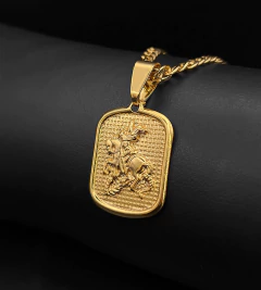 PINGENTE PLACA SÃO JORGE TEXTURIZADO - (4x2.5cm) - Banhado a Ouro 18k
