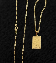 CORRENTE CADEADO LAMINADO (2mm) + PINGENTE PLAQUINHA O SENHOR É MEU PASTOR - 2x1,5cm - Banhado a Ouro 18k