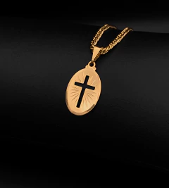 PINGENTE OVAL CRUZ PEQUENO (3x1.5cm) - Banhado a Ouro 18k