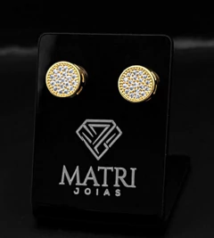 BRINCO REDONDO SQUARE CRAVEJADO EM ZIRCÔNIAS (PAR) - Banhado a Ouro 18k