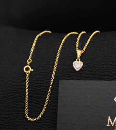 COLAR FEMININO ELO PORTUGUÊS (2mm) + PINGENTE MINI CORAÇÃO CRAVEJADO - Banhado a Ouro 18k