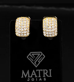 BRINCO ARGOLA 5 FILEIRAS CRAVEJADO EM ZIRCÔNIAS (PAR) - Banhado a Ouro 18k