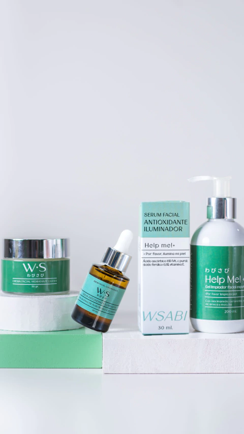 KIT ESENCIAL PIEL MIXTA OPACA/ FALTA DE LUMINOSIDAD. Limpiador, serum, hidratante