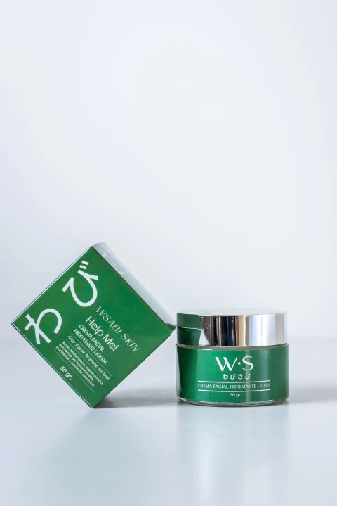 Crema hidratante LIGERA (pieles mixtas a grasas)