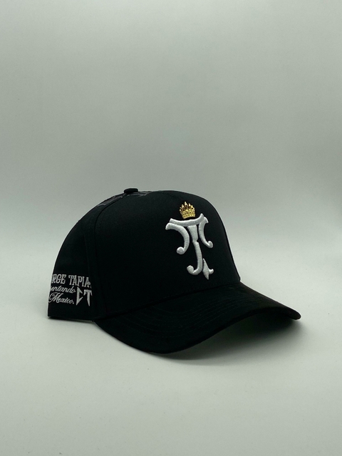 EL TIROS CAPS X JORGE TAPIA // NEGRA - comprar en línea