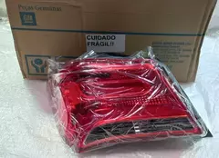 Lanterna Traseira Onix 2017 2018 2019 lado esquerdo Original GM Ré fumê 52134656 - comprar online