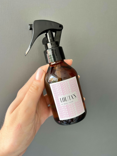 Home spray de birthday cake