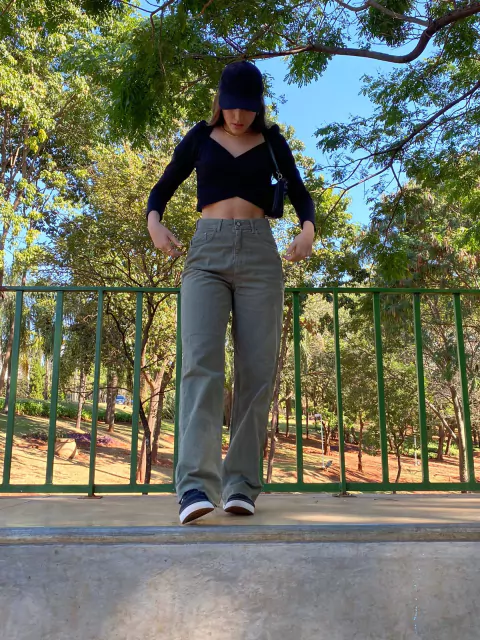 Calça wide leg verde Acacia