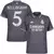 Camisa de futebol masculina cinza do Real Madrid com o nome Bellingham e número 5 nas costas. camisa real madrid cinza personalizada com nome e número do jogador bellingham