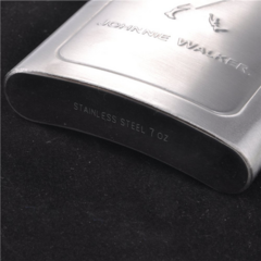 Petaca acero inoxidable plateada JOHNNIE WALKER en internet
