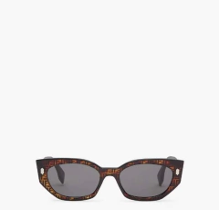 FE023 Fendi Bold FE023 en internet