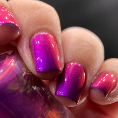 Raise Your Hands - A Special Christmas na internet