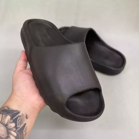 CHINELO YEEZY BOOST - comprar online