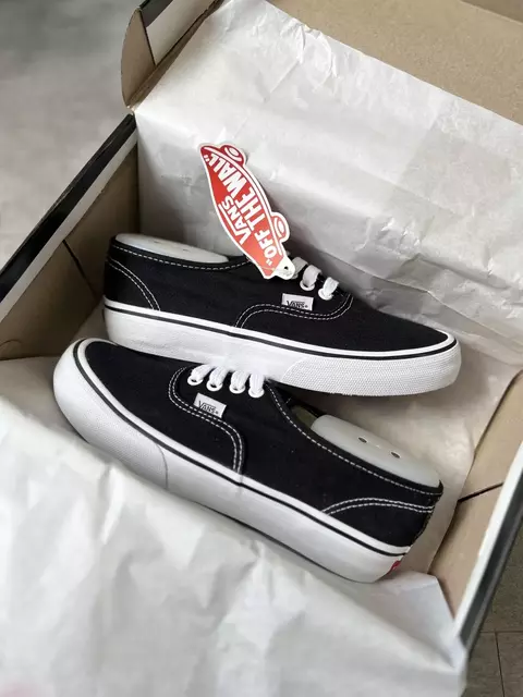 VANS AUTHENTIC - comprar online