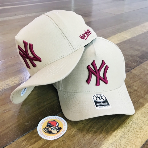 Bone NY Yankees Aba curva Bege/Vinho - comprar online