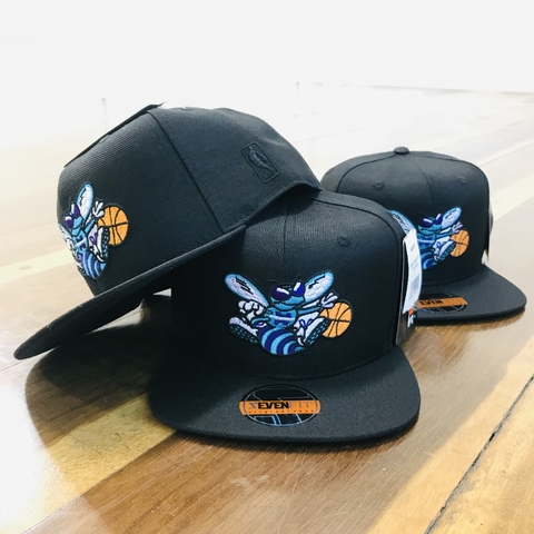 Bone Charlotte Hornets SevenFit Aba Reta Preto/Preto