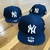 Bone NY Yankees Aba Reta Azul Marinho Aba Cinza