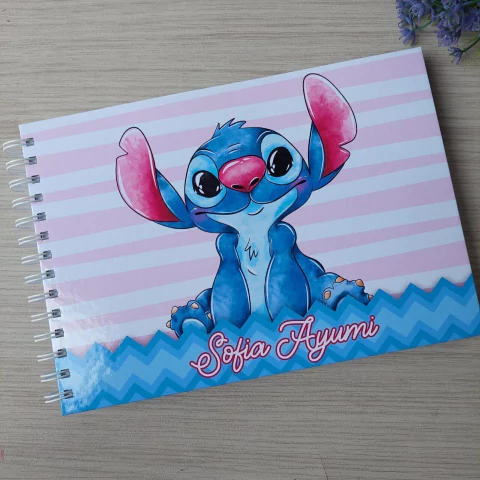 CADERNO MEIA PAUTA PERSONALIZADO STITCH