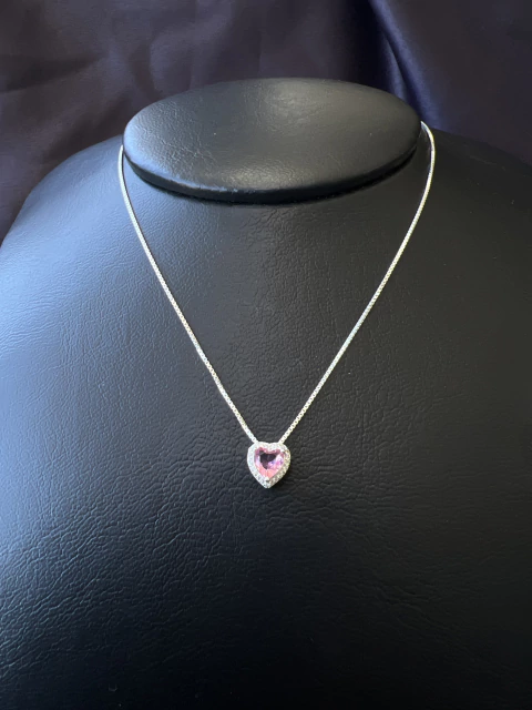 Colar Coração Rosa Cravejado - comprar online