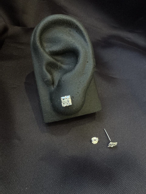 Brinco quadrado 6mm - comprar online