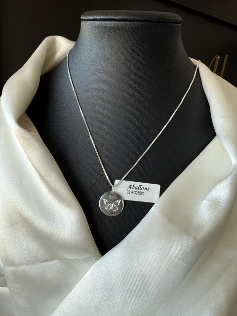 Colar 45cm medalha borboleta - comprar online