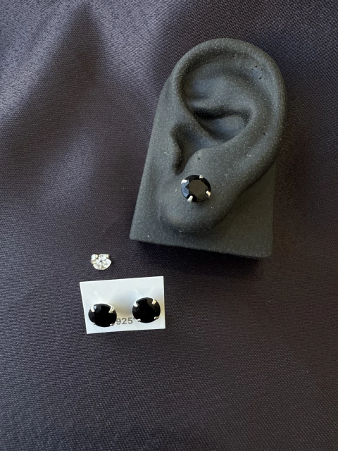 Brinco redondo preto 8mm - comprar online