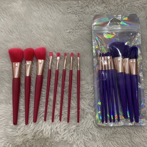 Set de brochas x8 (5 para ojos, 3 para rostro)