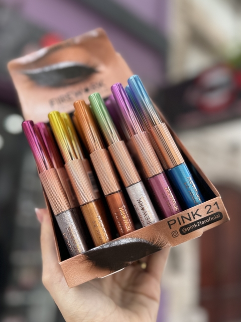 Delineador líquido Firework