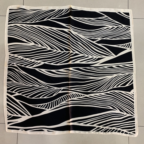 Pañuelo 70 x 70 M10