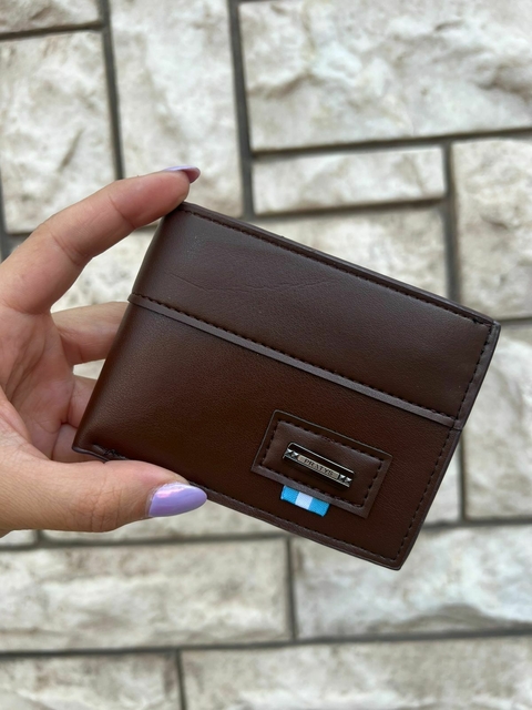 Billetera nano marrón oscuro