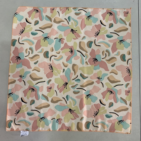Pañuelo 50 x 50 A15