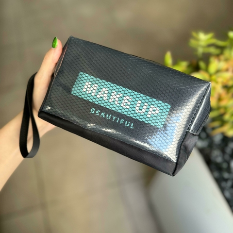 Porta cosmeticos makeup / color: negro