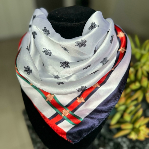 Pañuelo gucci 50x50