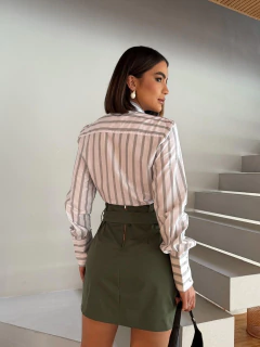 Camisa Liz na internet