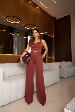 Imagem do Macacão Isis